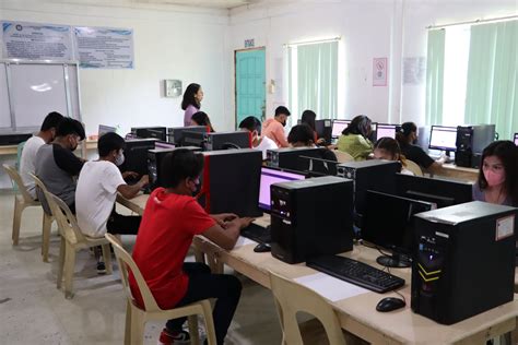 isat u entrance exam 2024 schedule|Iloilo Science and Technology University.